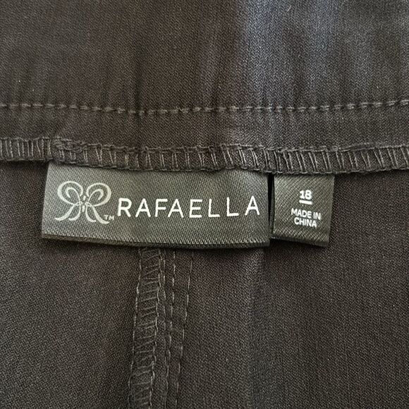 NEW Rafaella Black Stretch Shorts - Picture 3 of 6
